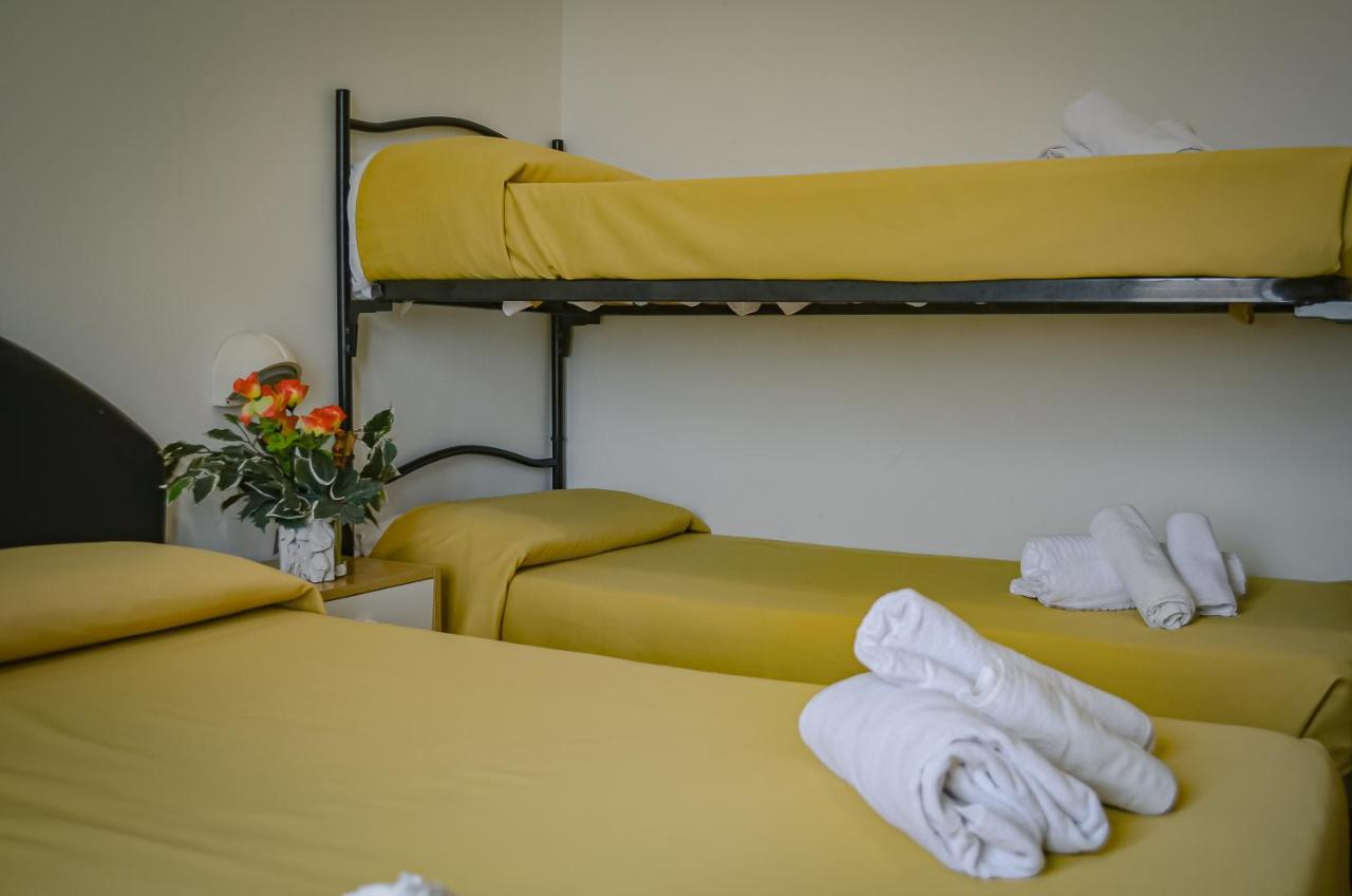 Hotel Stradiot Ріміні Екстер'єр фото