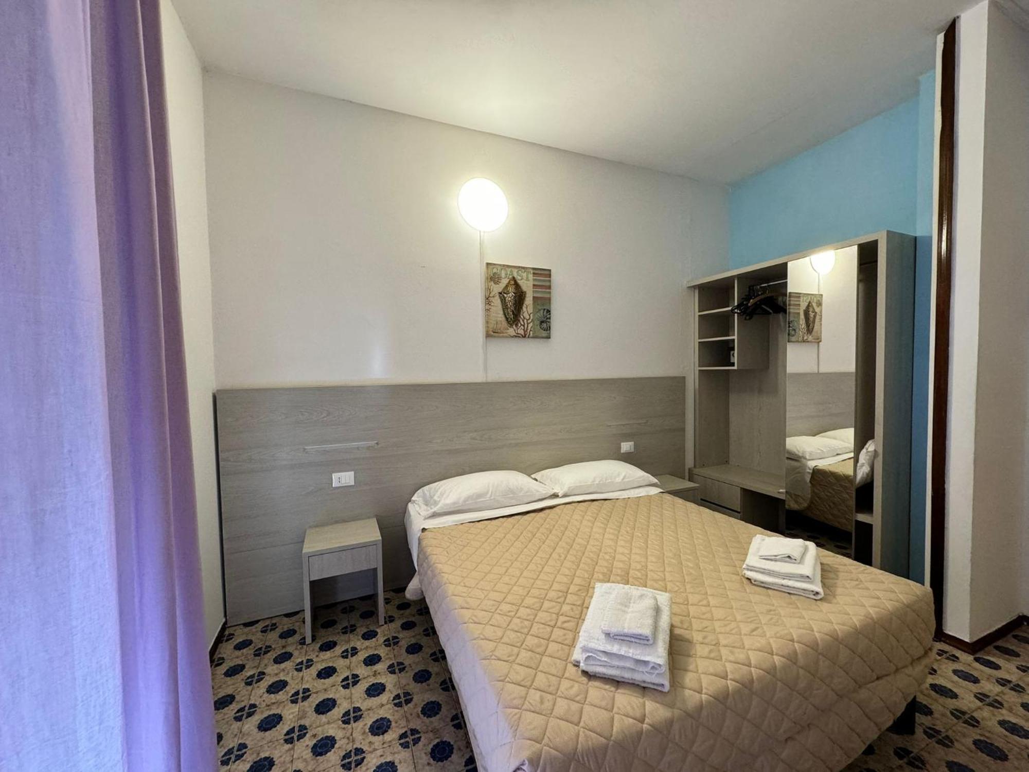 Hotel Stradiot Ріміні Екстер'єр фото