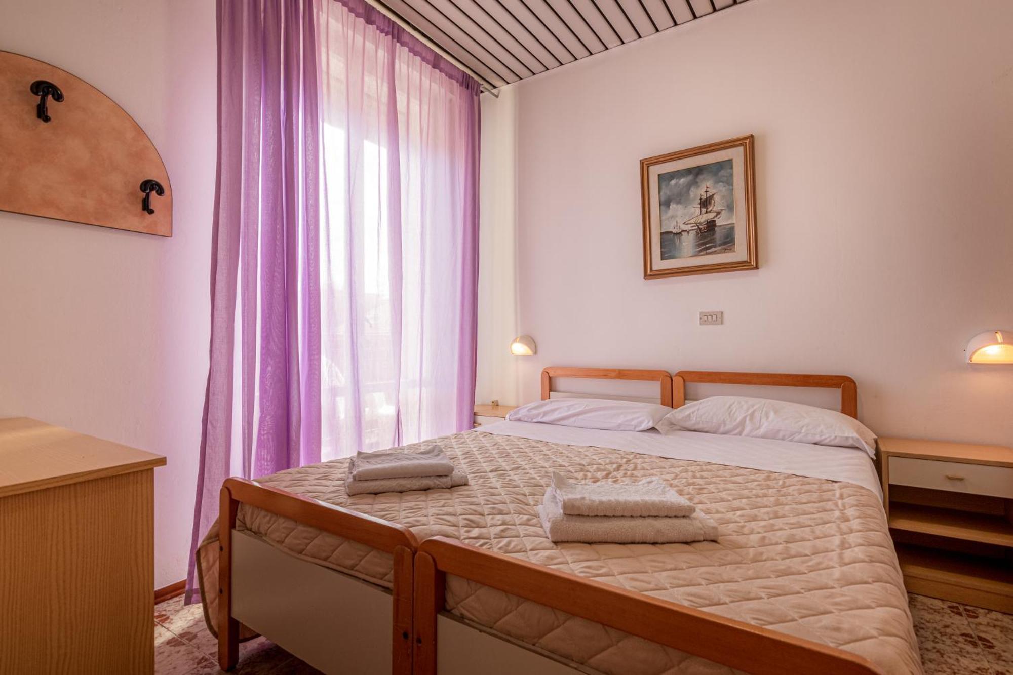 Hotel Stradiot Ріміні Екстер'єр фото