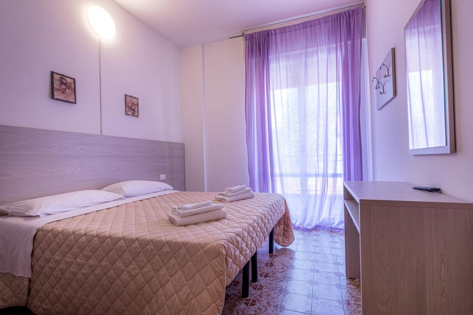 Hotel Stradiot Ріміні Екстер'єр фото